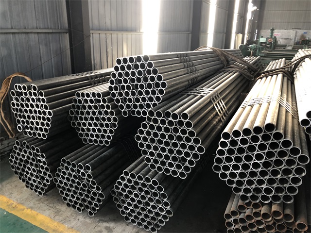 黄石小口径厚壁无缝钢管