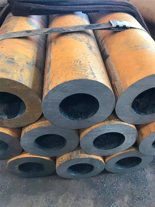 黄石20号厚壁无缝钢管