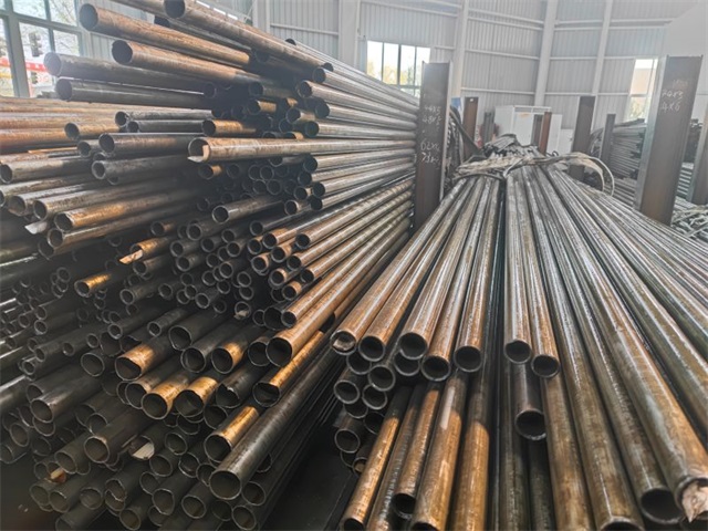 黄石35#精密无缝钢管