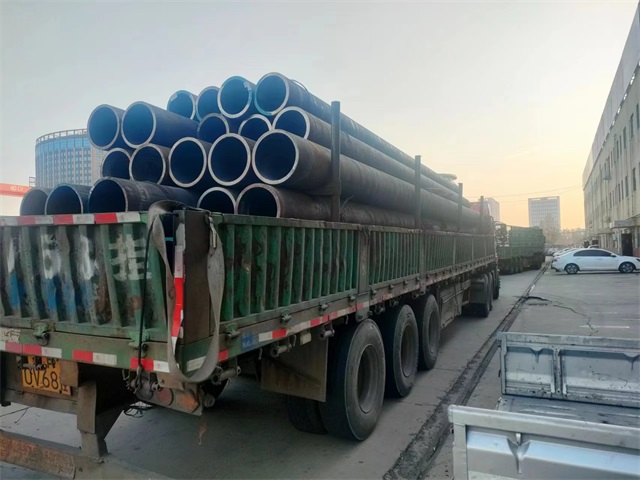 黄石45#结构无缝钢管